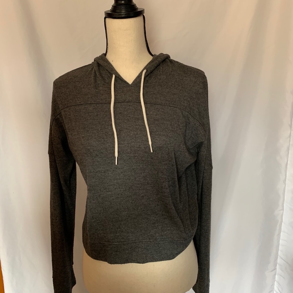 Cropped hoodie
